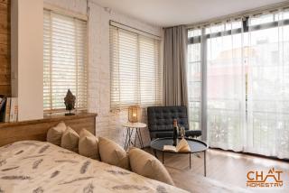 SoNVU Tiep AntiqueStudio5 FrenchQuarter Airy SunlitBalcony - Hanoi - 2