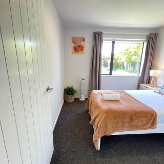 Room in Guest room - Your Cosy Sunny Cove near Travis Wetlands - Christchurch - 8