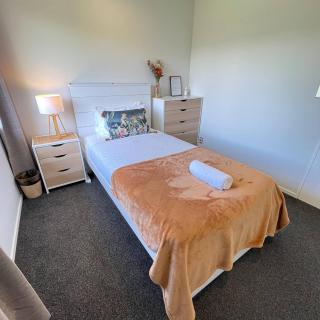Room in Guest room - Your Cosy Sunny Cove near Travis Wetlands - Christchurch - 4