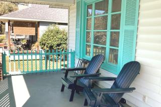 2 BR Quaint Private Bungalow NR Downtown & Beaches - Pensacola - 9
