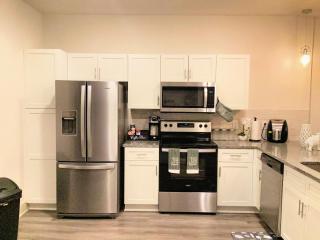 New! 1 Bed 1 Bath Medical Center NRG Area Middle of Everywhere - Houston - 1