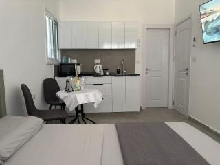 UpTown Suites - Bat Yam - 3
