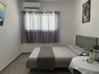UpTown Suites - Bat Yam - 2
