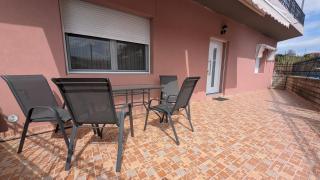 Meris Home - - 5