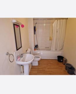 Quaint 2 bedroom apartment - Wolverhampton - 1