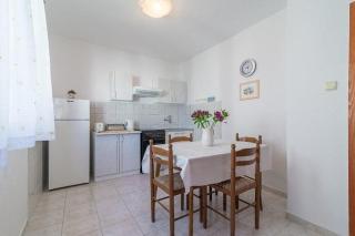 Apartmani Tina - Pag - 0