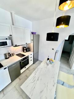 2 bedroom self-contained apartment and swimming pool at Palm Tree Villa - Anavissos - 2
