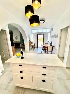 2 bedroom self-contained apartment and swimming pool at Palm Tree Villa - Anavissos - 1
