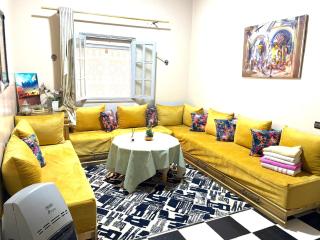 Spacious Apartment with Motorcycle Garage, Free Parking, and Air Conditioning - Errachidia - 6
