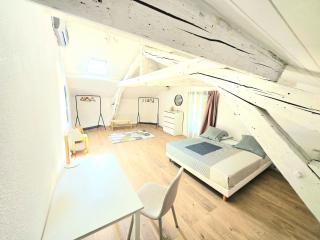 "Le Rollin 5" by My Stay Loc - 8