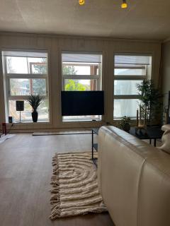 Sentral, romslig og lys leilighet med parkering - Sandnes - 5