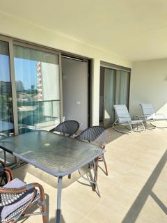 NEW STUNNING OCEAN APRT IN "OASIS MAR" Wi-Fi - 8