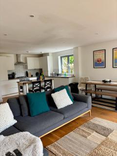Family home in St Ives with parking! - St Ives - 3