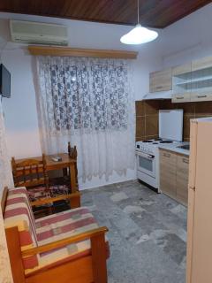Barreira Beachfront Rooms 3 - Kalamata - 1