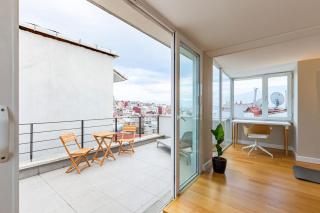 Mesmerizing Flat with Bosphorus View in Beyoglu - Istanbul - 3