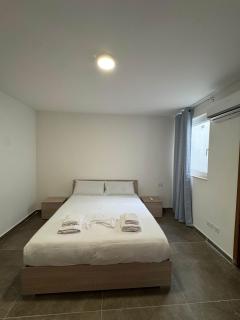 Spacious Stay new 2 Bed and Balcony - Taʼ Penza - 6