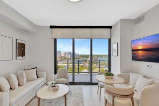 Modern Condo w Balcony, Pool & Walk to Beach - 9