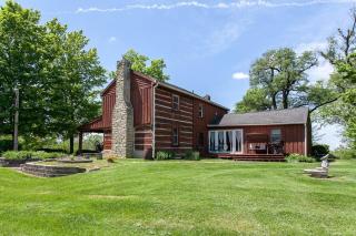 Renovated 1847 Log Home - Louisville - 6