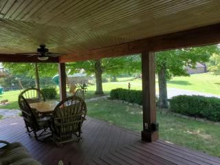 Renovated 1847 Log Home - Louisville - 4