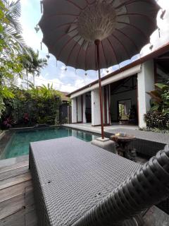 Badra House Frangipani - 2