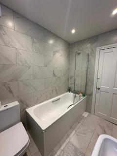 Spacious 4BR Home In Greenwich - Plumstead - 5