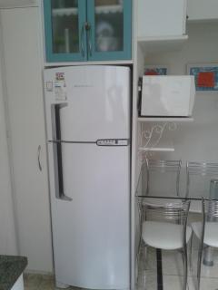 Apartamento no centro, bem localizado, na praia - 2
