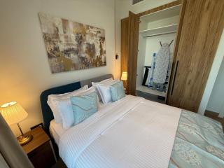 Modern 3BR Duplex Near Cleveland & Galleria Mall - Abu Dhabi - 9