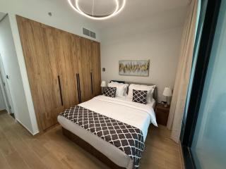 Modern 3BR Duplex Near Cleveland & Galleria Mall - Abu Dhabi - 5