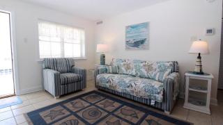 Broadway Beach Unit 7 - 7