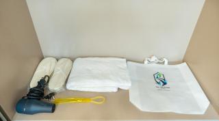 Stylish Retreat - Embrace the Comfort - 7