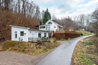 Charming 2-Bedroom Cabin with Ocean View in Båstad - Båstad - 0