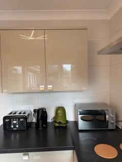 Stylish double bed - Central Dartford - Moffat - 6