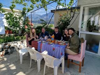 RONDO Guesthouse - Gjirokastër - 9
