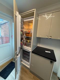 Stylish double bed - Central Dartford - Moffat - 4