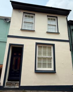 Delightful Georgian terrace house - Millbrook - 9