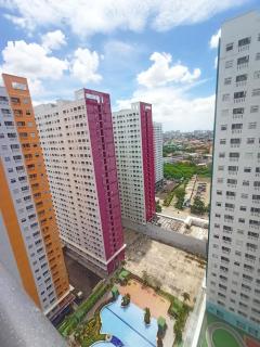 Green Pramuka City by Mueza Room - Jakarta - 3
