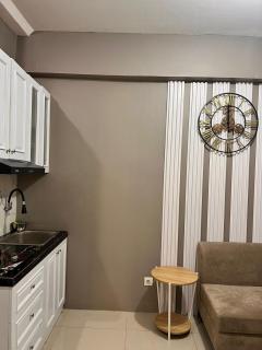 Green Pramuka City by Mueza Room - Jakarta - 1