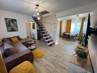 All House and Garden - Masline - 9