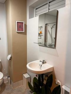 Lay Cozy Mactan- Condo Staycation and Layovers - Pusok - 2