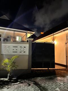 1 BR Home Entire Rental Unit - Dar es Salaam - 4