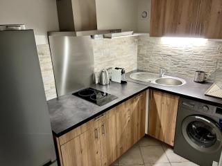 Cozy duplex near the beach with with Aircon - Nice - 3