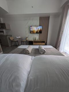 Cebu Airport budget Luxury living Rest& Fly at Amani Grand Resort - Pusok - 2