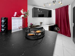 Studio BAROK proche autoroute, plages et attractions, Wifi - TV, calme - Bessan - 5