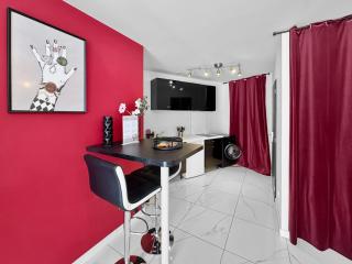 Studio BAROK proche autoroute, plages et attractions, Wifi - TV, calme - Bessan - 9