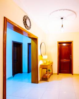 6 BR Family Oasis with City View 15 Min to BK Arena - 8