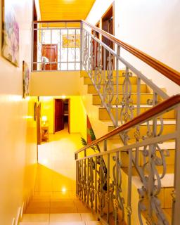 6 BR Family Oasis with City View 15 Min to BK Arena - 8