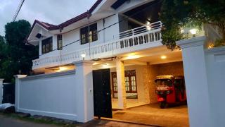Airport Transit B&B - Katunayake - 8
