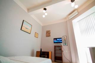 Art aparment near Mikhailivsky Cathedral - Kiev - 3