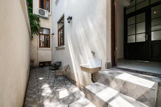 Comfy Central Apartments - Near to Calea Victoriei - Bucharest - 2