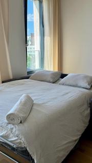 Spacious urban apartment with terrace - Prague - 3